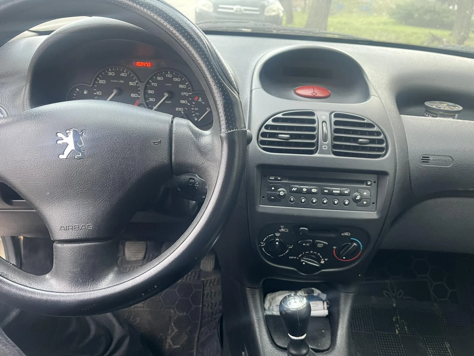 Peugeot 206 седан, снимка 7 - Автомобили и джипове - 53710457
