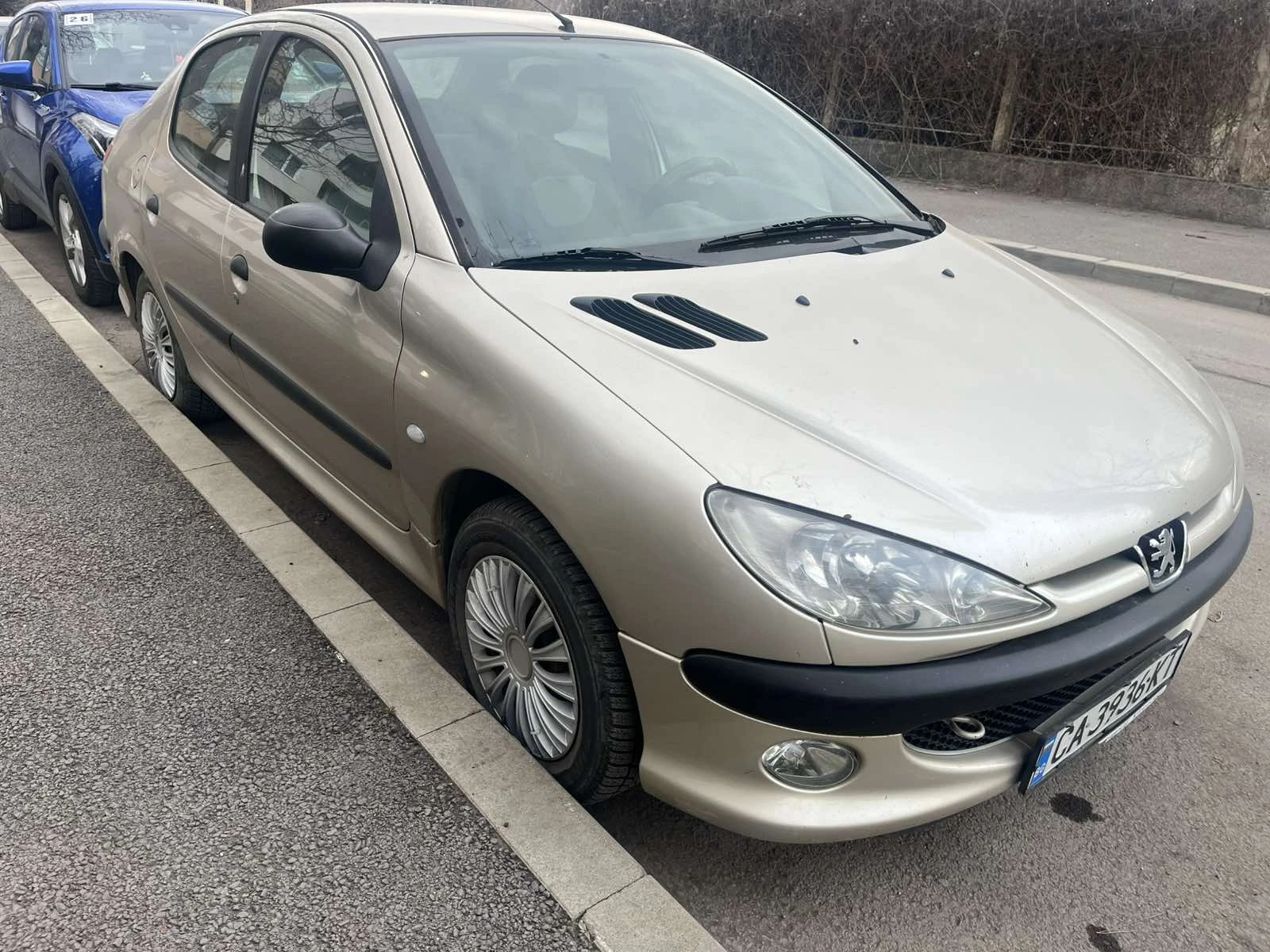 Peugeot 206 седан, снимка 5 - Автомобили и джипове - 53710457