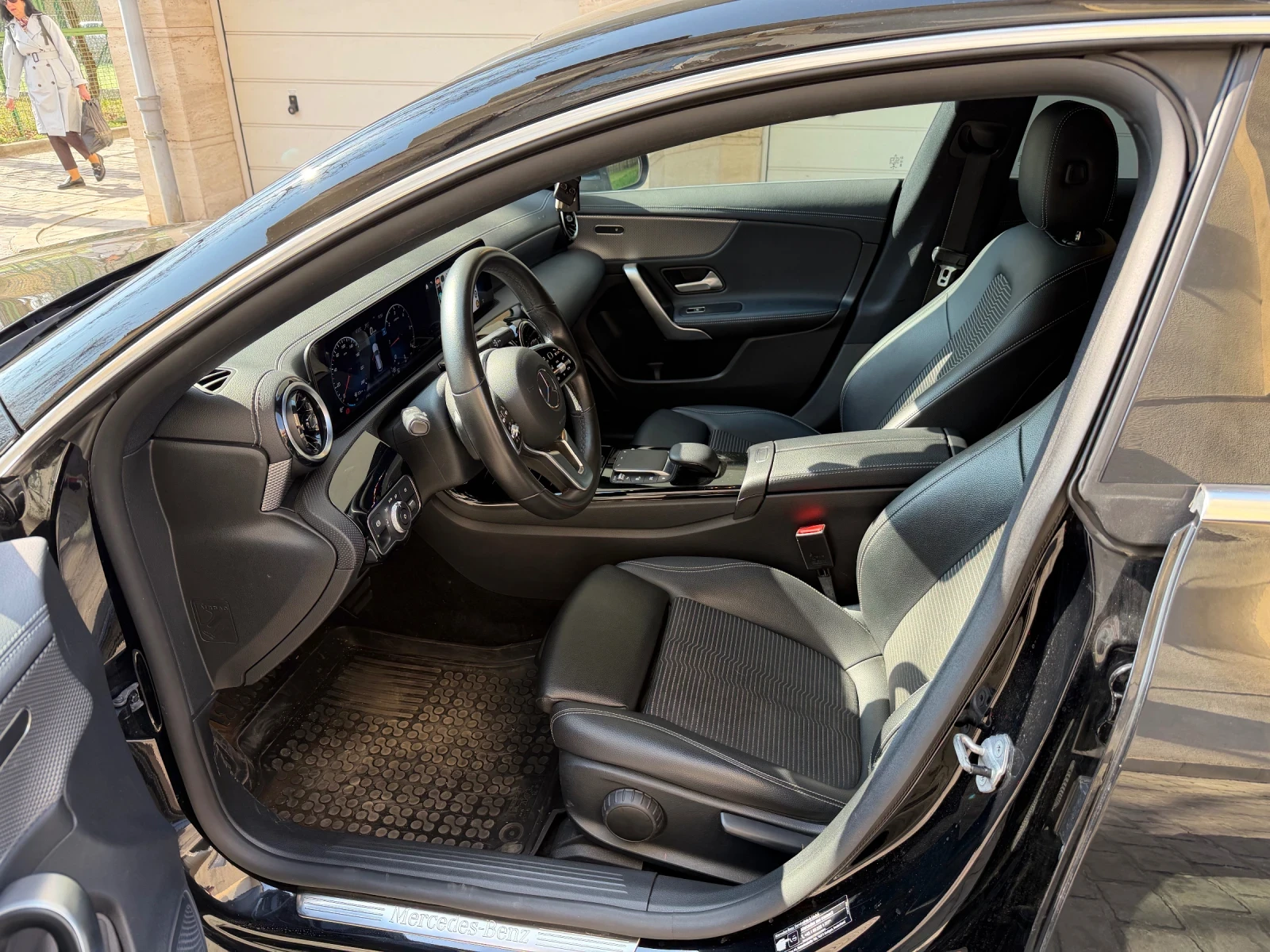 Mercedes-Benz CLA 220 Shooting brake 4matic, снимка 7 - Автомобили и джипове - 53868958