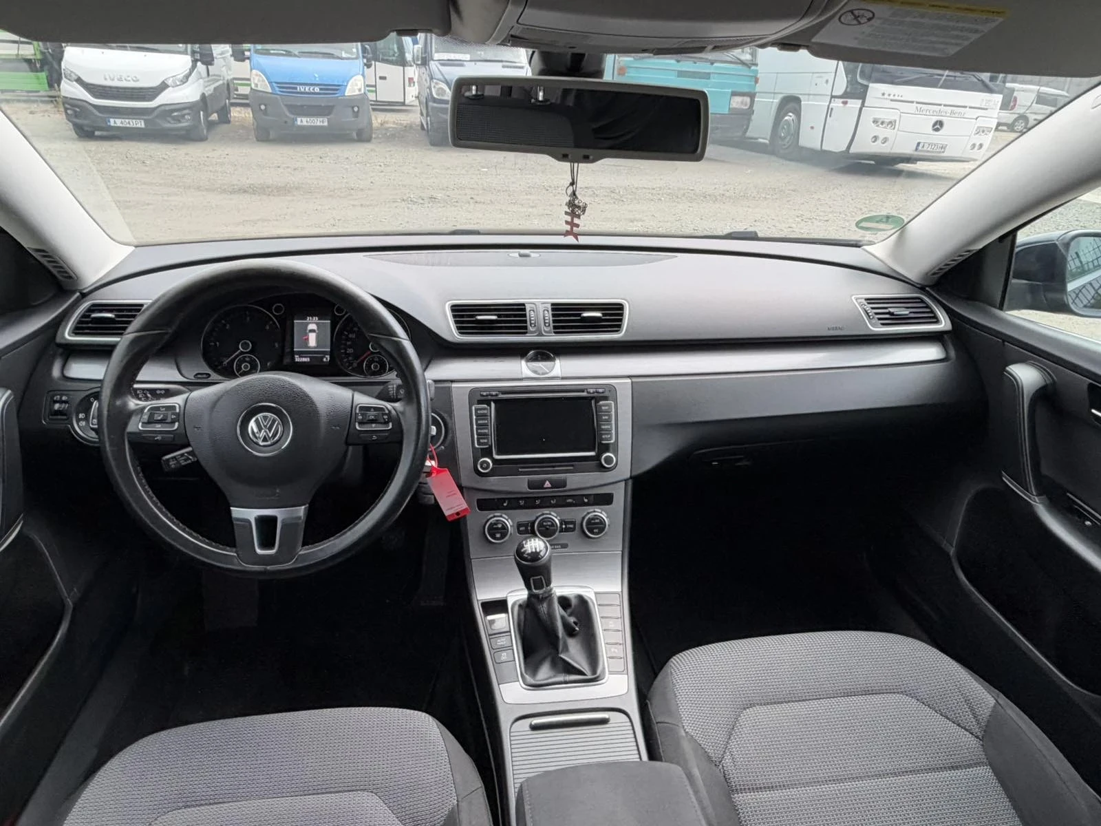 VW Passat 2.0 140 6 скорости, снимка 11 - Автомобили и джипове - 55496758