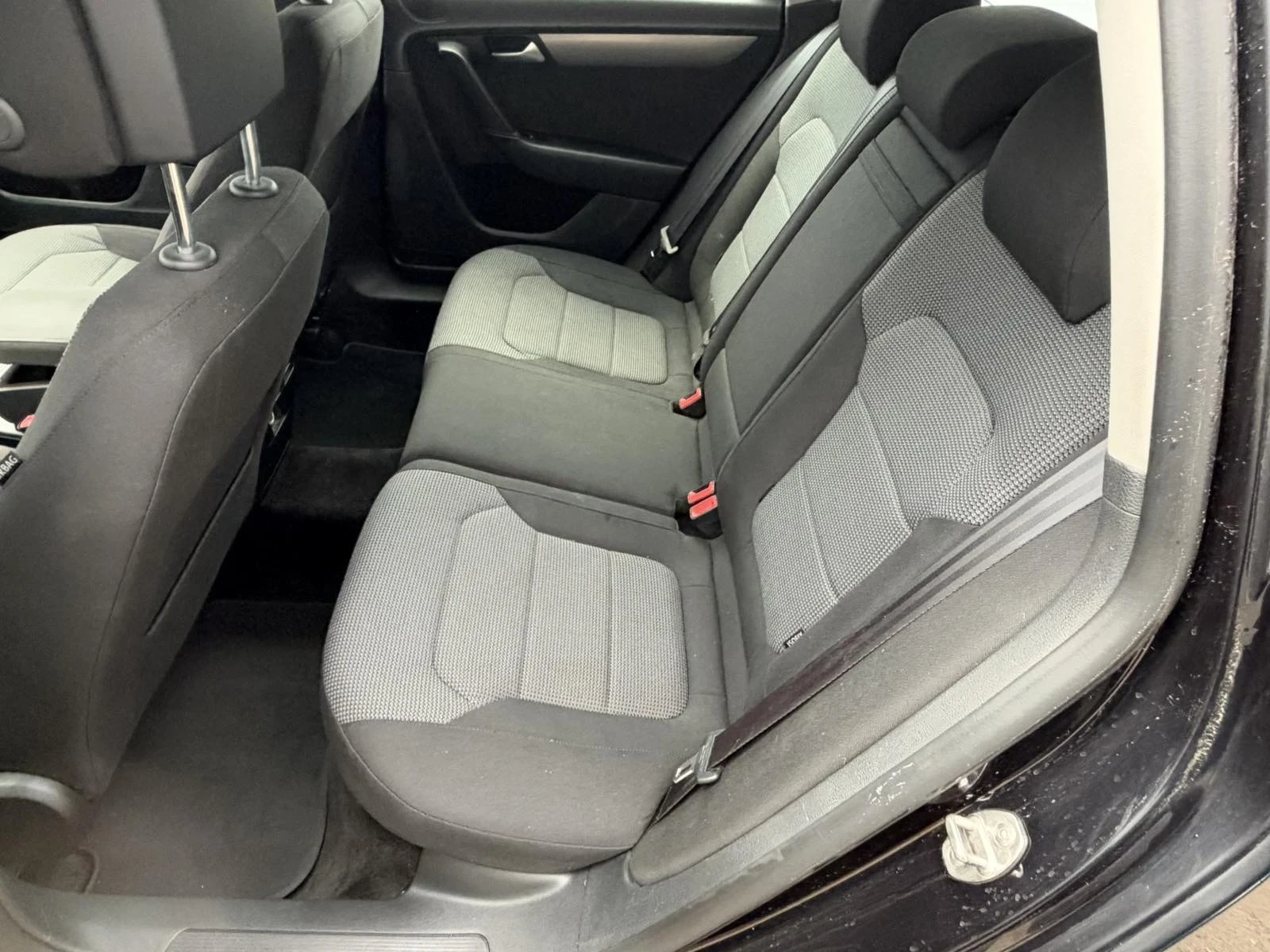VW Passat 2.0 140 6 скорости, снимка 10 - Автомобили и джипове - 55496758