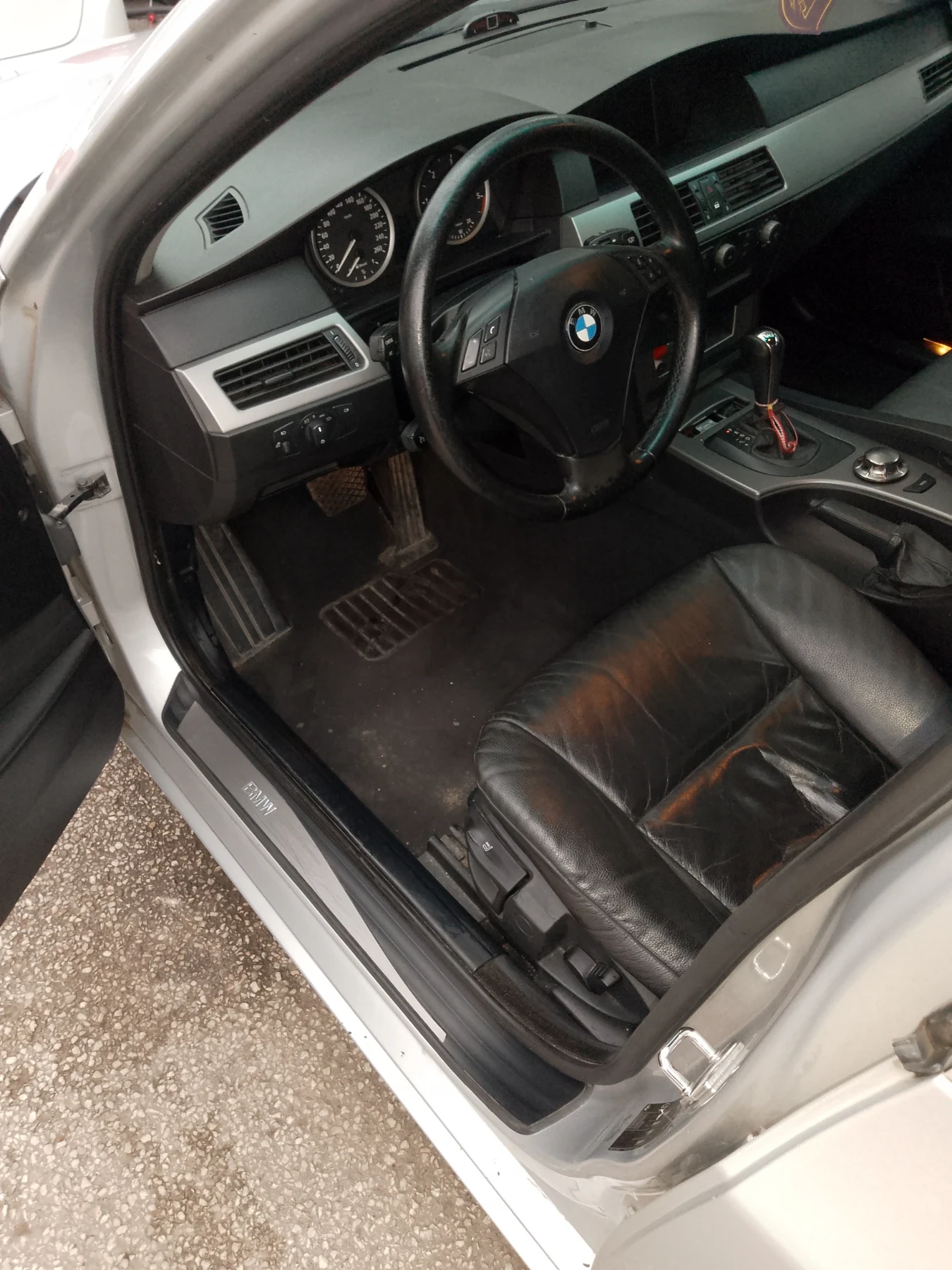 BMW 530, снимка 11 - Автомобили и джипове - 54215623