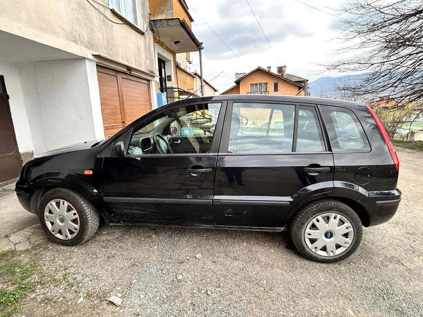 Ford Fusion 1.6 tdci, снимка 2 - Автомобили и джипове - 54236012