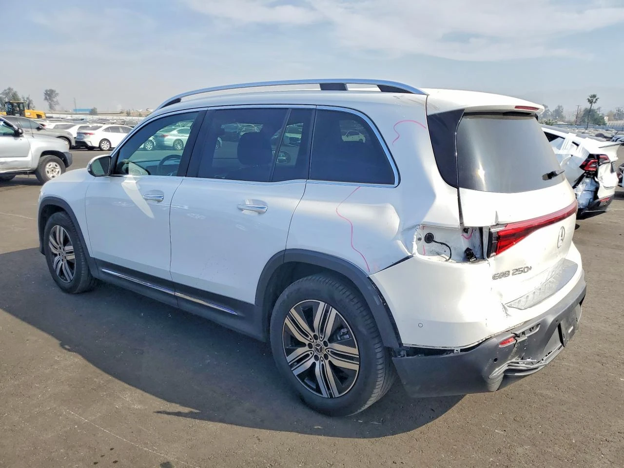 Mercedes-Benz EQB 250+ , снимка 2 - Автомобили и джипове - 54273305