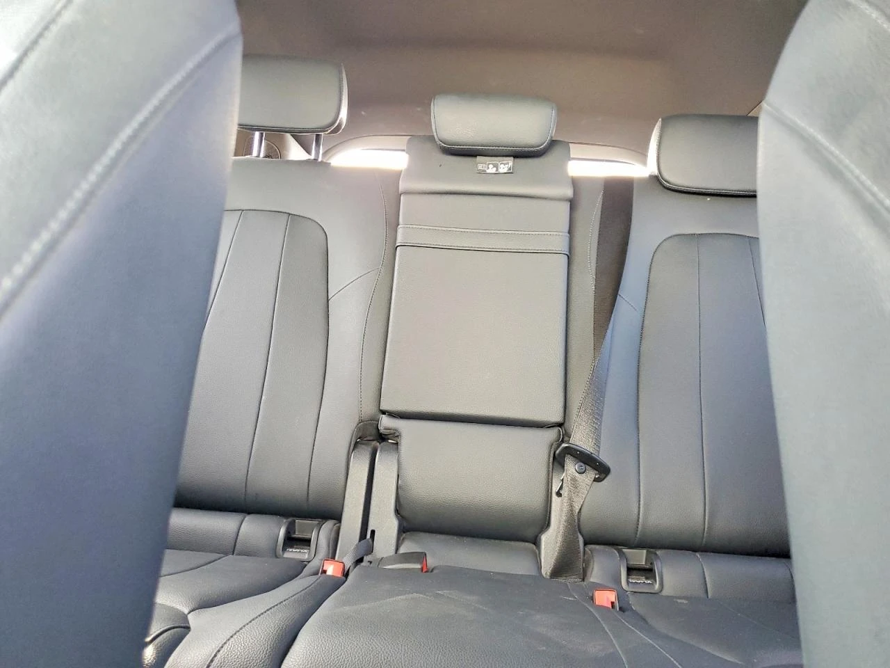 Mercedes-Benz EQB 250+ , снимка 10 - Автомобили и джипове - 54273305