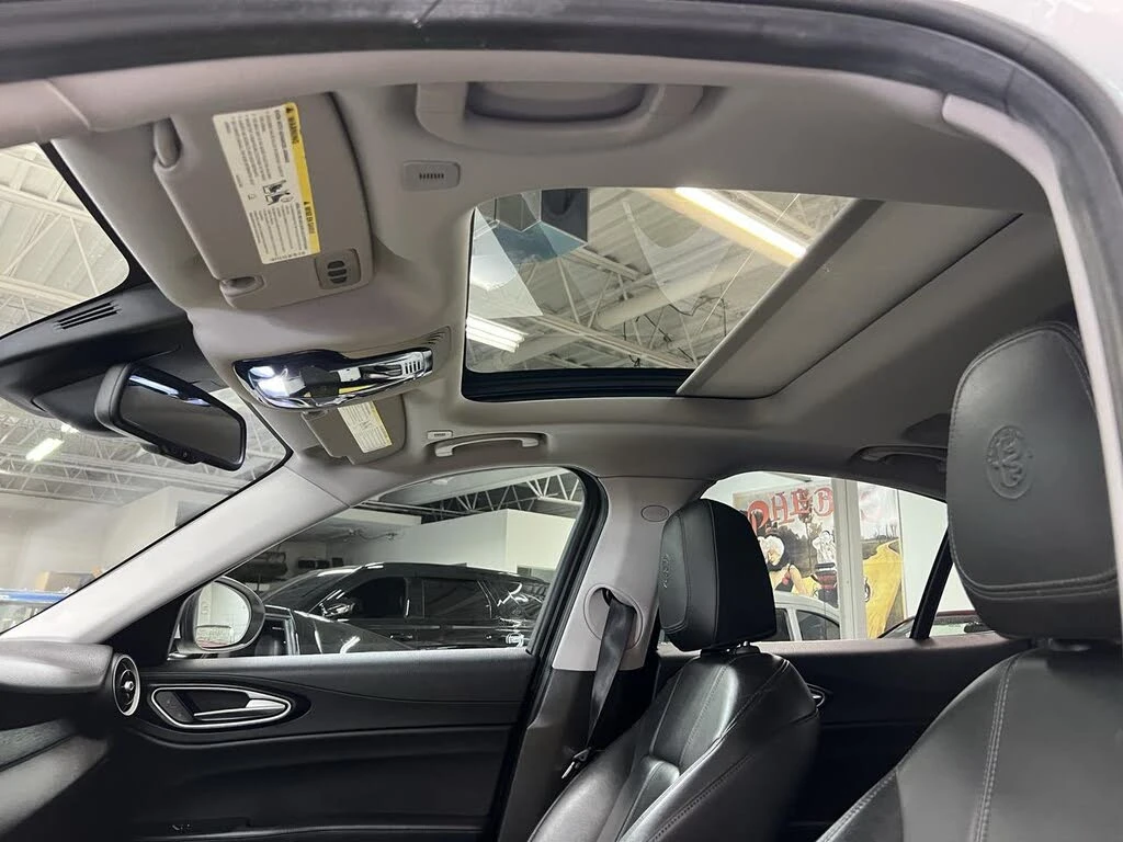 Alfa Romeo Giulia 2017 Alfa Romeo Giulia AWD, снимка 12 - Автомобили и джипове - 54654769