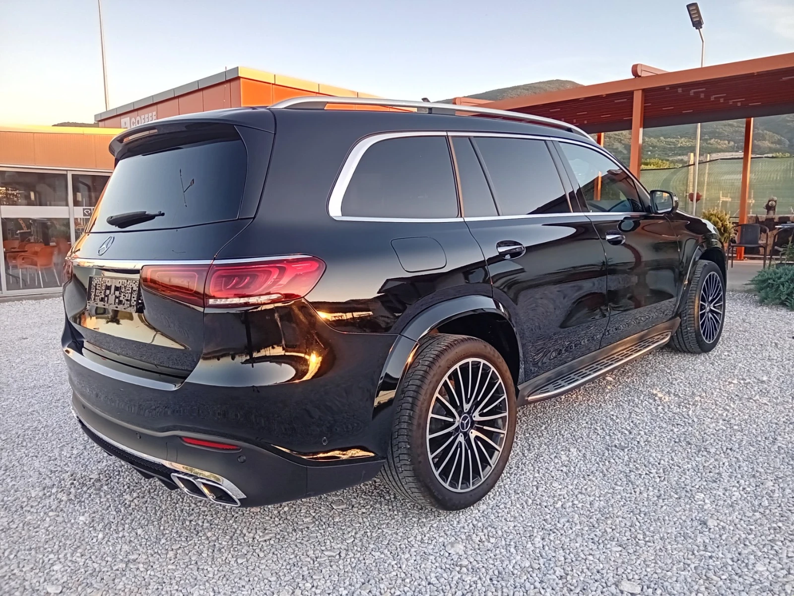 Mercedes-Benz GLS 450 AMG/4 MATIC/designo, снимка 4 - Автомобили и джипове - 55426461