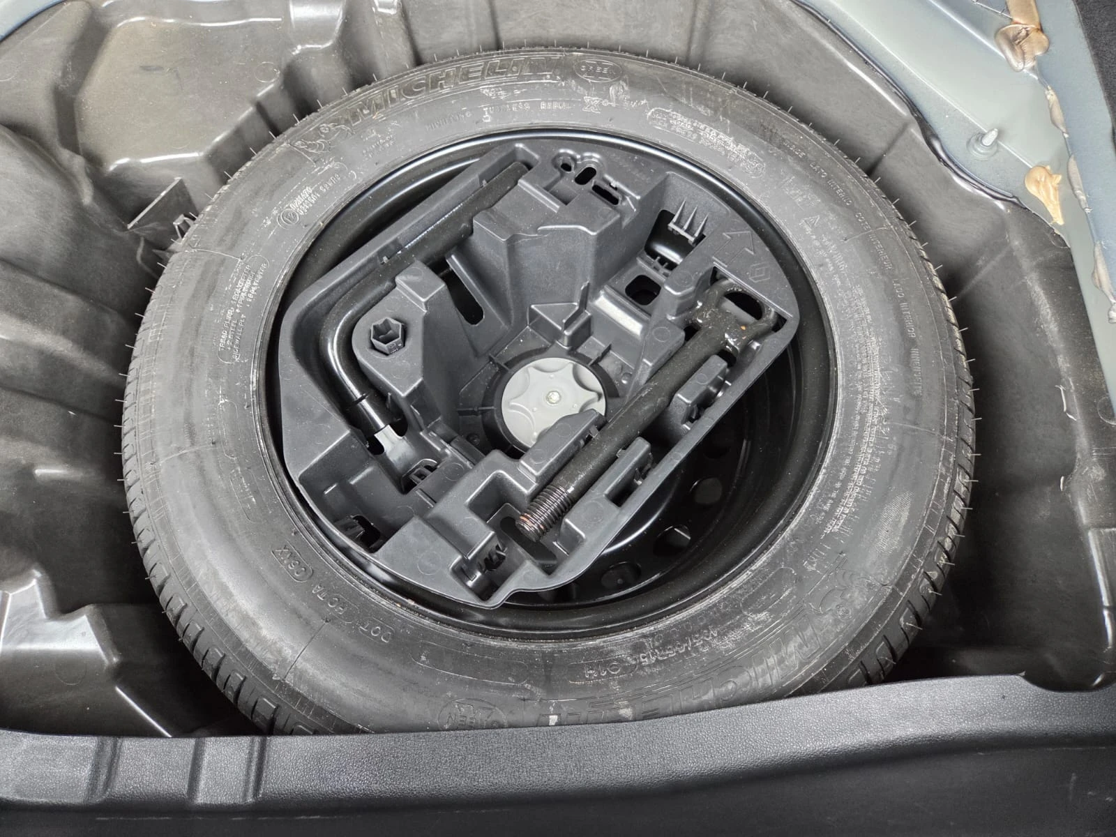 Renault Megane 1.5 dci , снимка 14 - Автомобили и джипове - 54736387