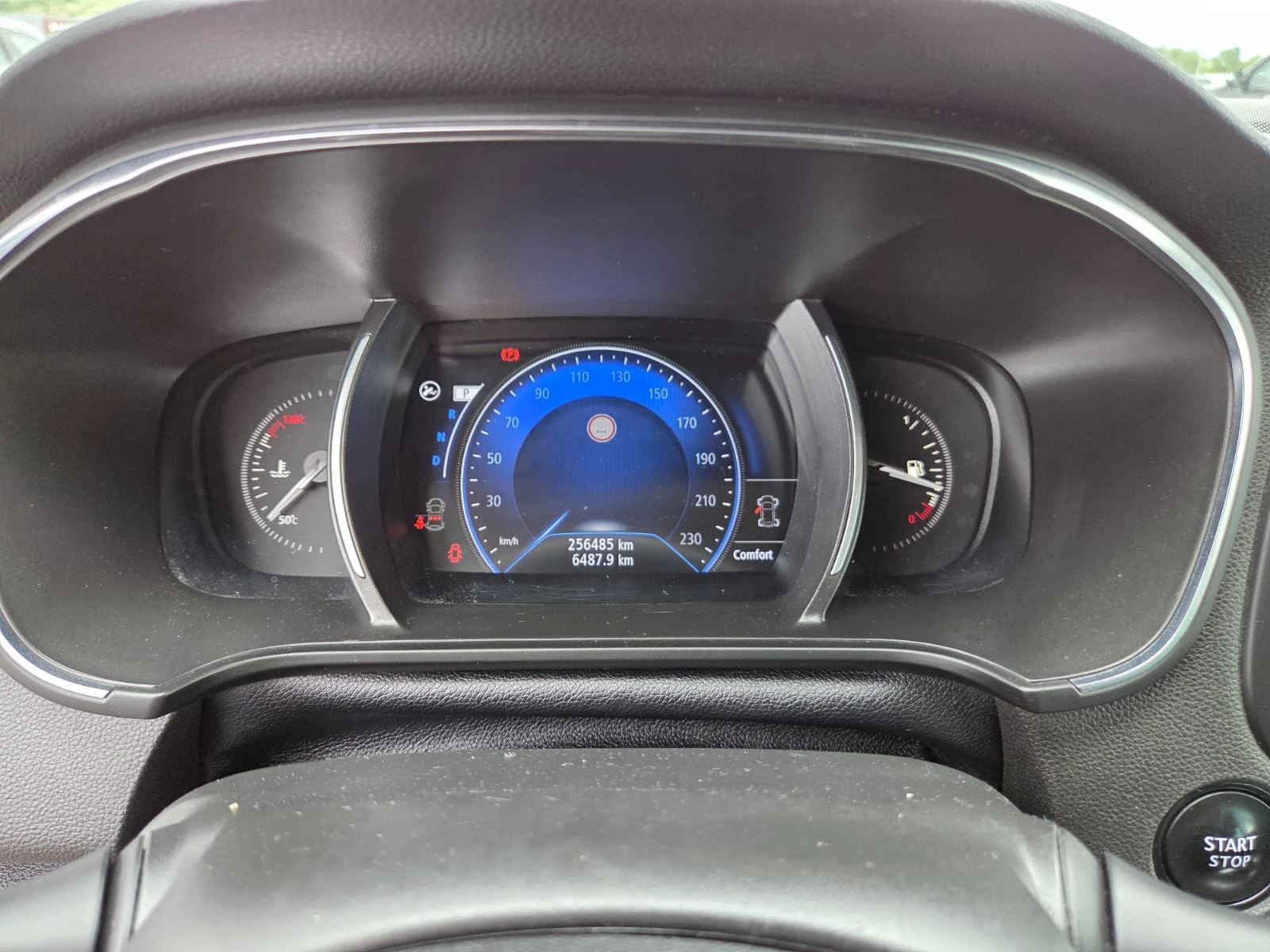Renault Megane 1.5 dci , снимка 11 - Автомобили и джипове - 54736387