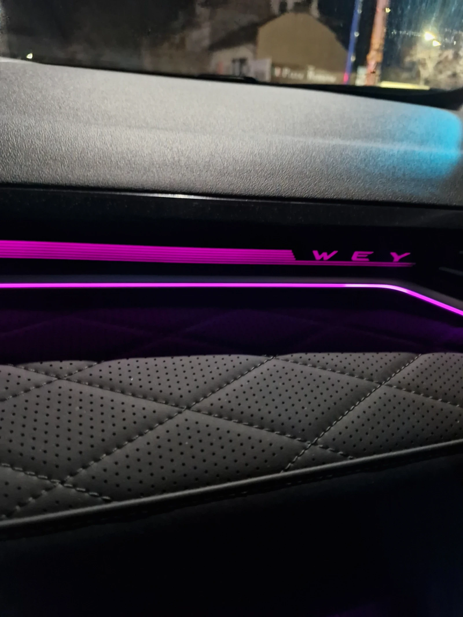 Wey 03 Luxury 4x4  9 HDCT 2000куб.см.442к.с., снимка 14 - Автомобили и джипове - 54932690