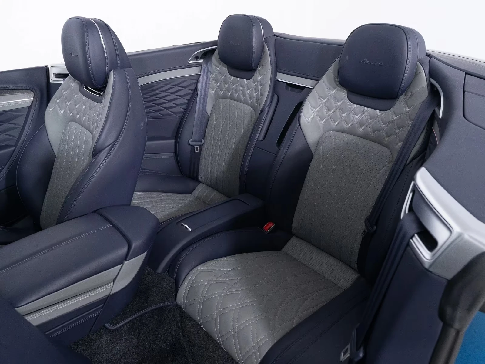 Bentley Continental gt GTC AZURE / V8 HYBRID/ NAIM/ NIGHT/ CARBON-CERAMIC, снимка 17 - Автомобили и джипове - 54955818