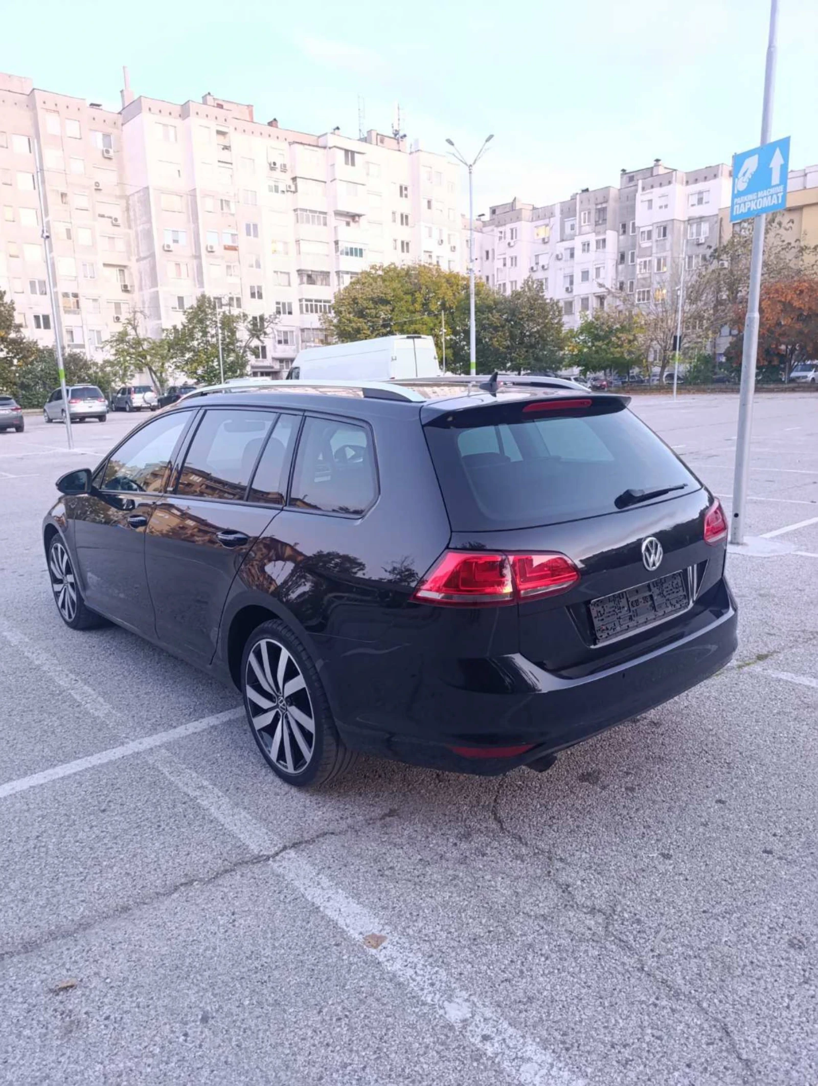 VW Golf 1.6TDI ALLSTAR, снимка 10 - Автомобили и джипове - 55081225
