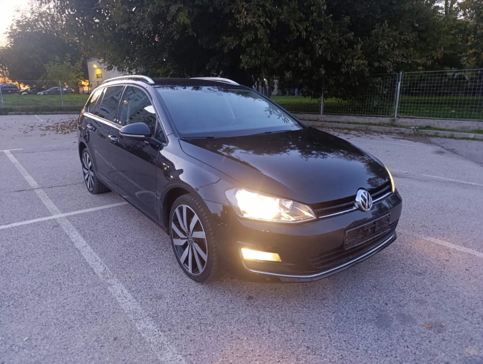 VW Golf 1.6TDI ALLSTAR, снимка 4 - Автомобили и джипове - 55081225