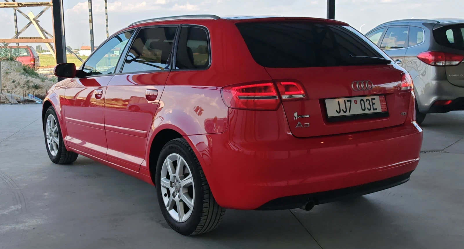 Audi A3 Sportback1.6TDI 90к.с Клима* Android* Navi* CarPla, снимка 2 - Автомобили и джипове - 55093703