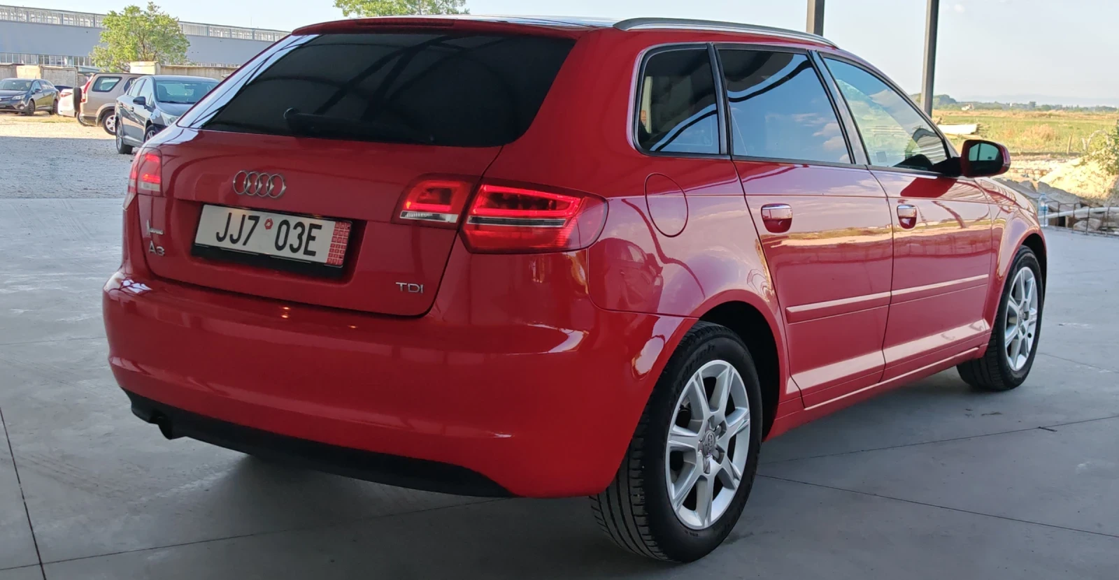 Audi A3 Sportback1.6TDI 90к.с Клима* Android* Navi* CarPla, снимка 4 - Автомобили и джипове - 55093703
