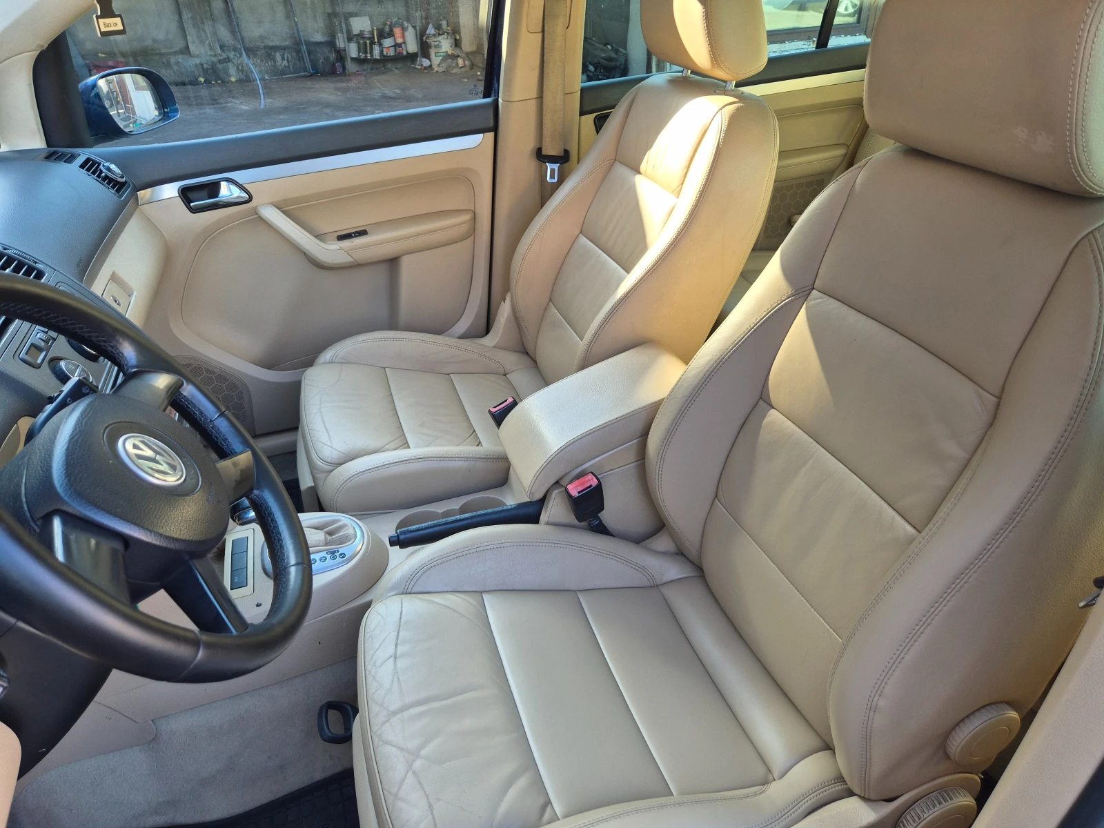 VW Touran, снимка 9 - Автомобили и джипове - 55118091