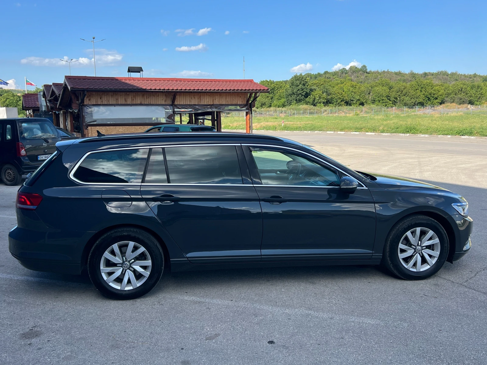 VW Passat 2.0 TDI , снимка 5 - Автомобили и джипове - 55243629