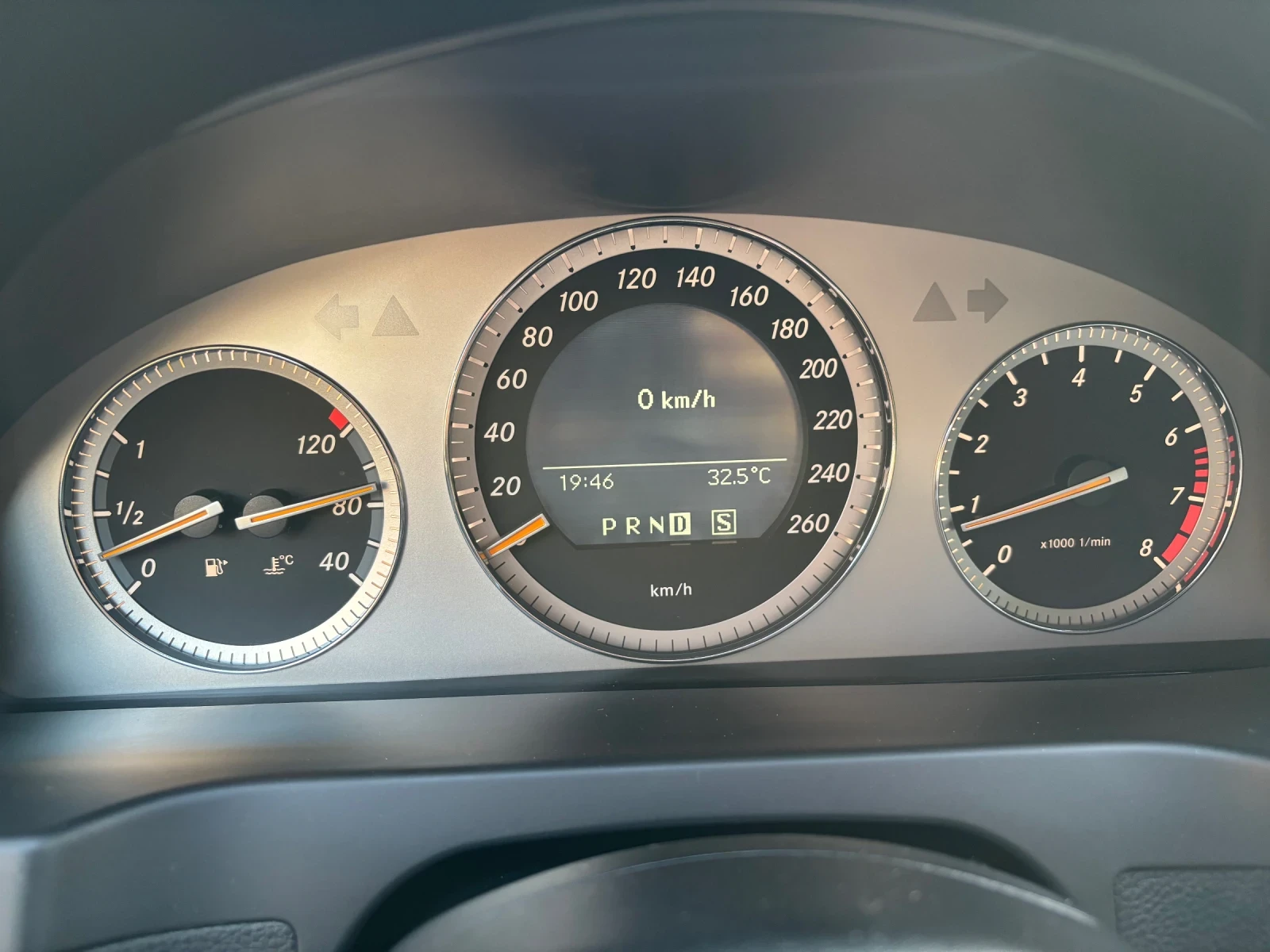 Mercedes-Benz C 200 AMG, снимка 12 - Автомобили и джипове - 55436090
