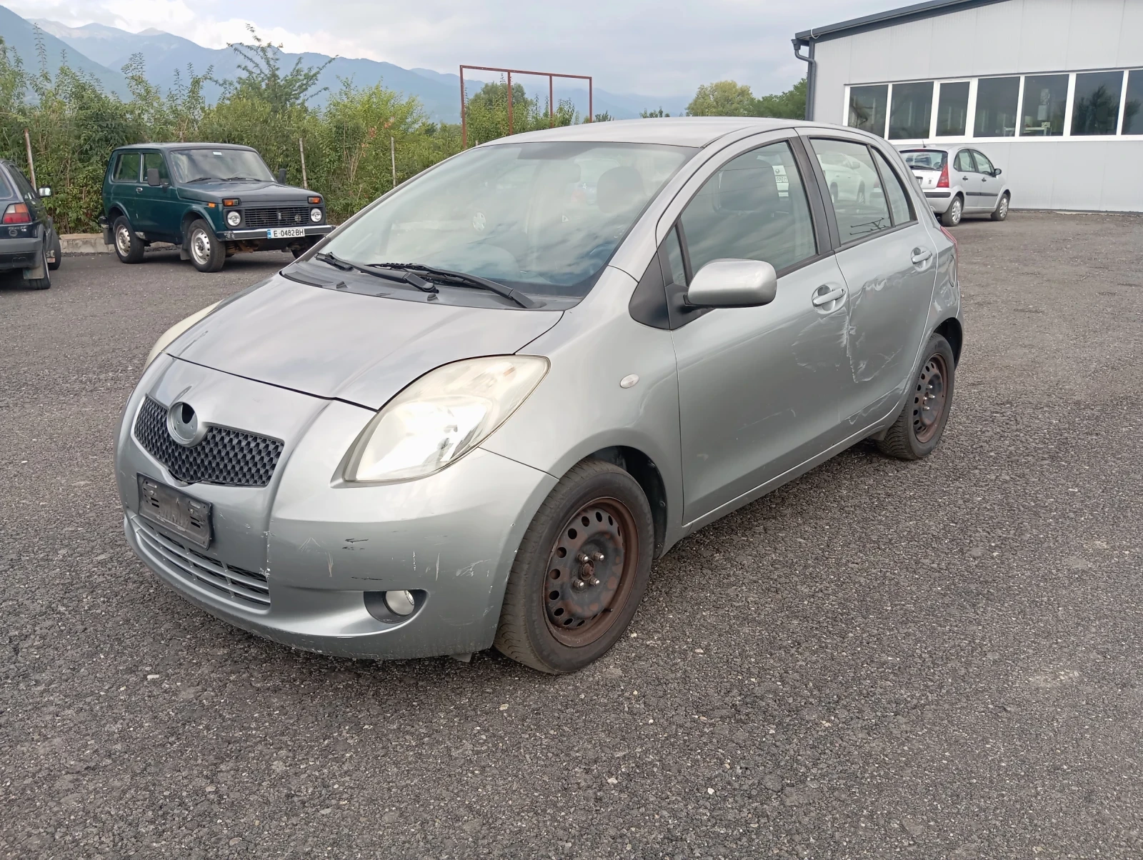 Toyota Yaris, снимка 3 - Автомобили и джипове - 55681078