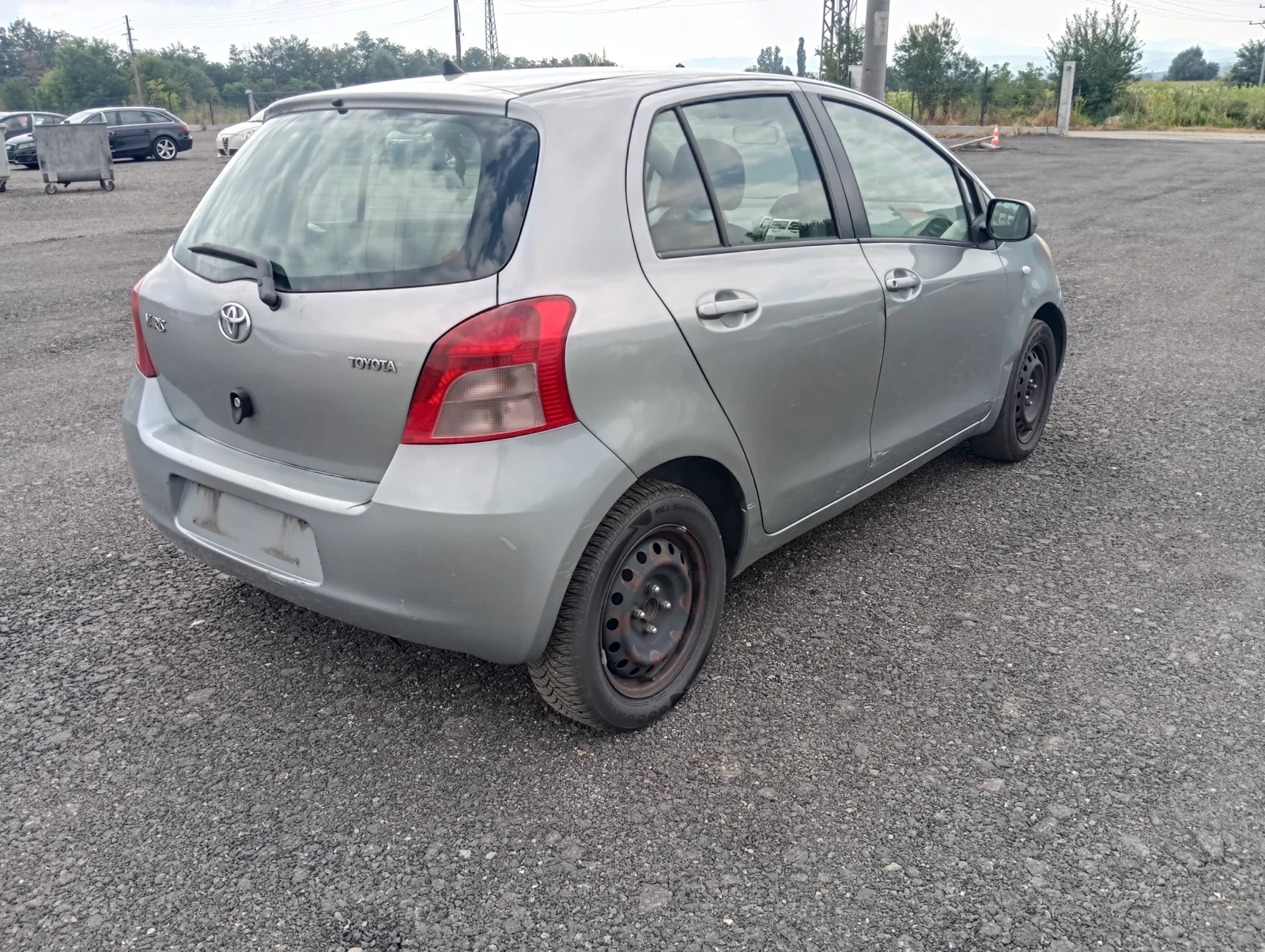 Toyota Yaris, снимка 6 - Автомобили и джипове - 55681078