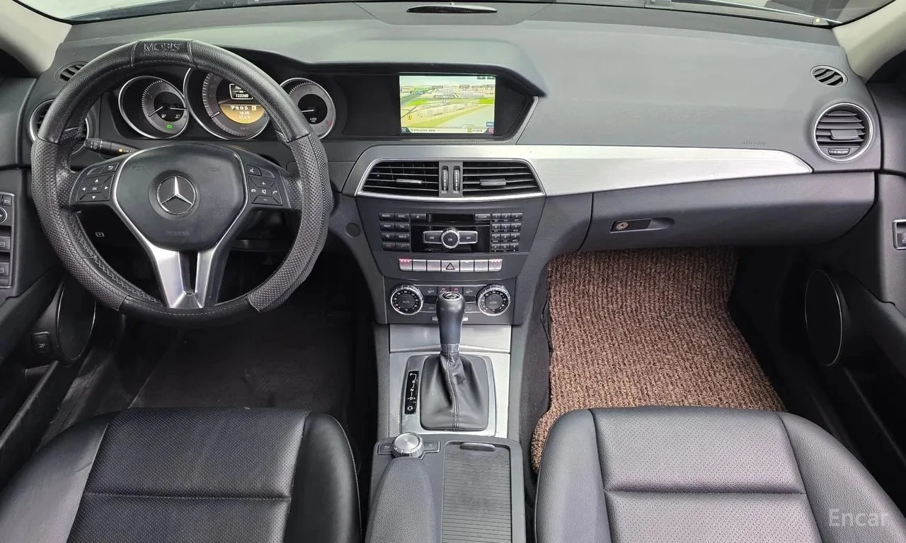 Mercedes-Benz C 220 CDI/ПАНОРАМА/ПАМЕТ/ПОДГРЕВ/ФИНАНСИРАНЕ, снимка 7 - Автомобили и джипове - 56145393