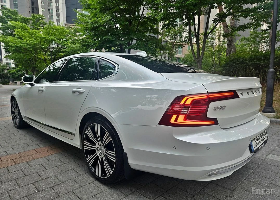 Volvo S90 B6* AWD* ULTIMATE* BRIGHT* ОБДУХВАНЕ* ДИСТРОНИК* Х, снимка 4 - Автомобили и джипове - 56152006