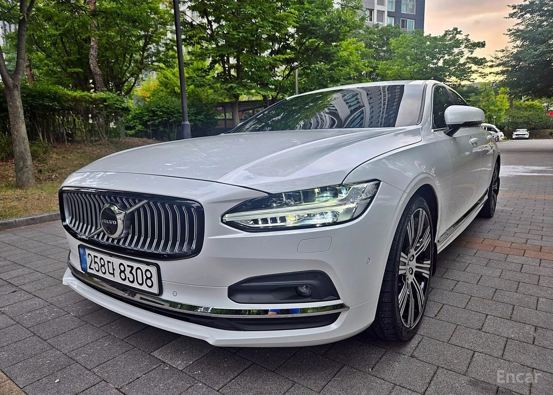 Volvo S90 B6* AWD* ULTIMATE* BRIGHT* ОБДУХВАНЕ* ДИСТРОНИК* Х