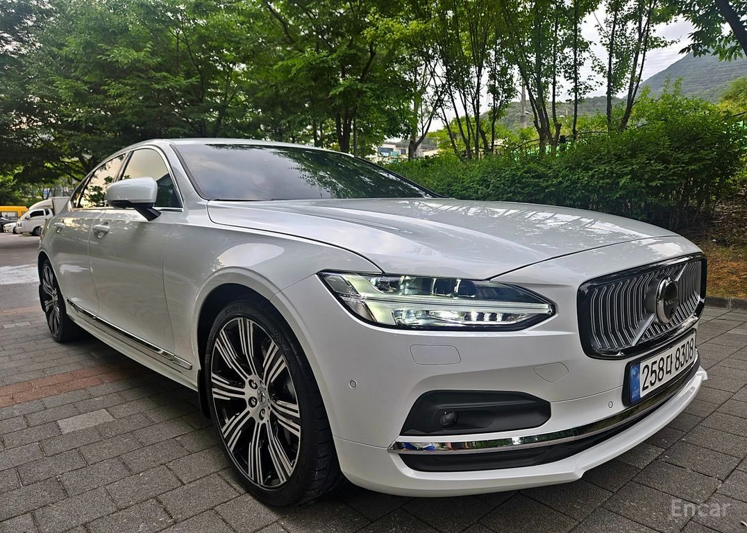 Volvo S90 B6* AWD* ULTIMATE* BRIGHT* ОБДУХВАНЕ* ДИСТРОНИК* Х, снимка 3 - Автомобили и джипове - 56152006