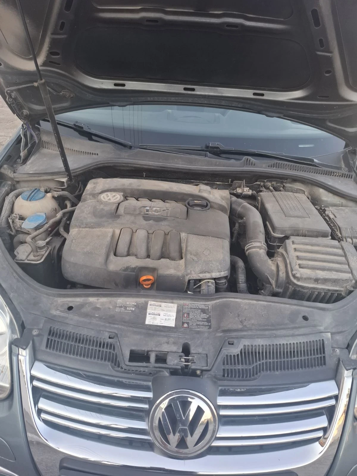 VW Jetta, снимка 5 - Автомобили и джипове - 56246564