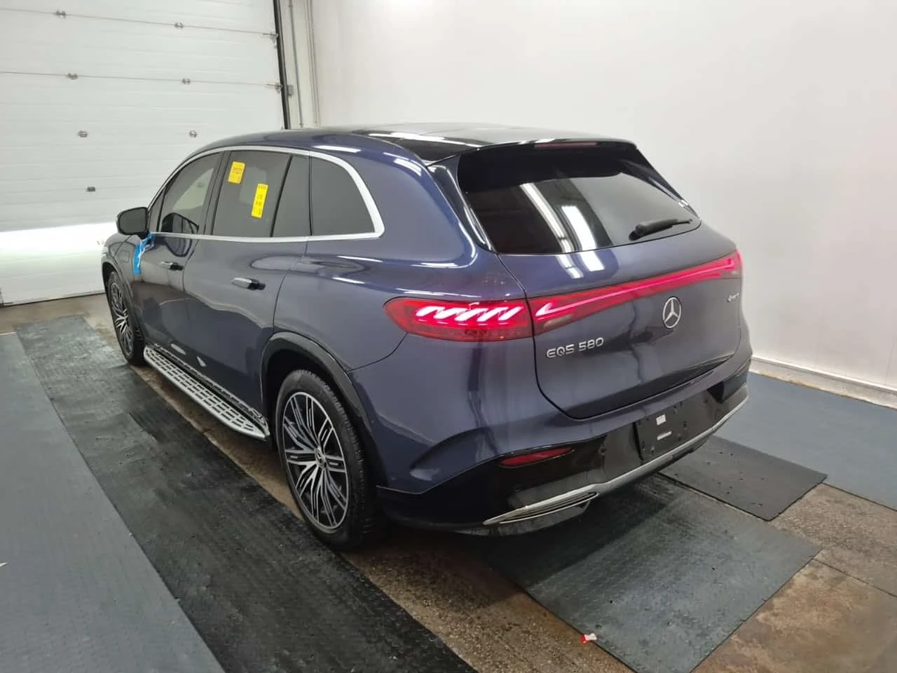 Mercedes-Benz EQS * 4matic Suv 580 * АВТОКРЕДИТ* , снимка 6 - Автомобили и джипове - 56281187
