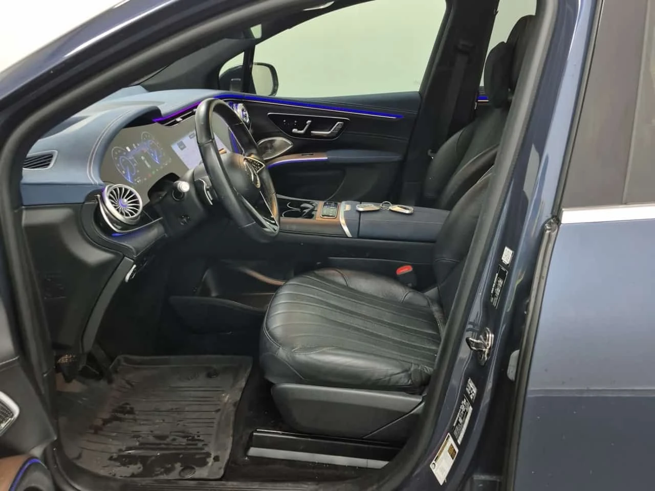 Mercedes-Benz EQS * 4matic Suv 580 * АВТОКРЕДИТ* , снимка 3 - Автомобили и джипове - 56281187