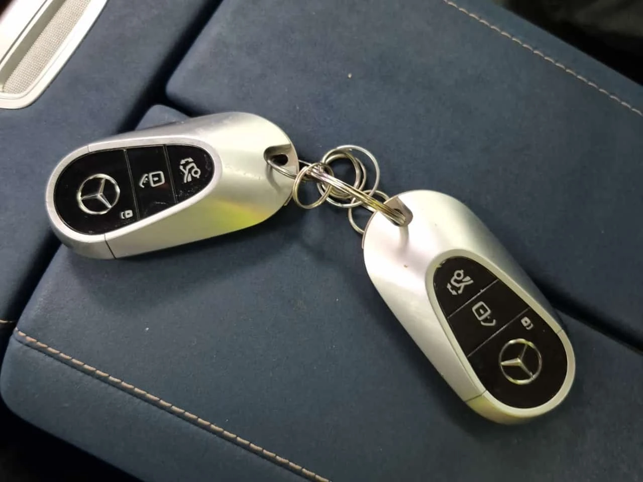 Mercedes-Benz EQS * 4matic Suv 580 * АВТОКРЕДИТ* , снимка 8 - Автомобили и джипове - 56281187