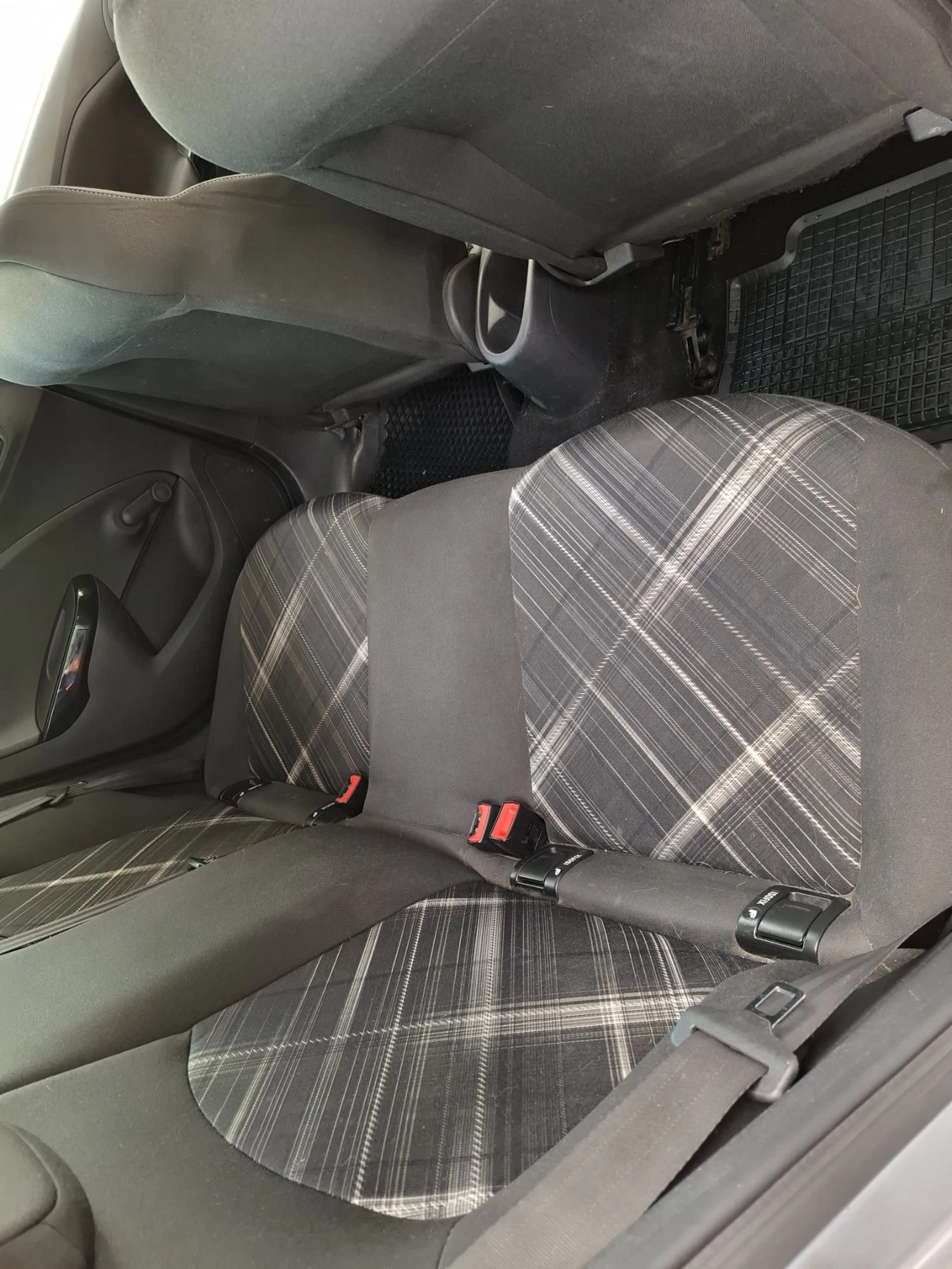 Opel Corsa 1.3 CDTI* EURO6* Color Edition * NAVI | Mobile.bg � ����������� 9
