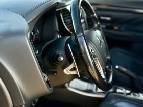 Mitsubishi Outlander 2.0 PLUG IN HYBRID /, снимка 11