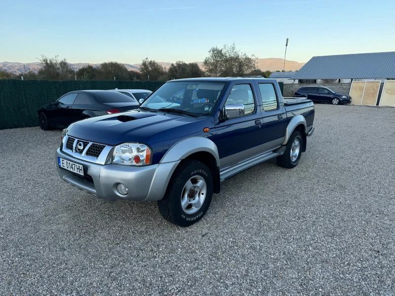 Nissan Navara 2.5d 133hp Double cab 4x4, снимка 3 - Автомобили и джипове - 47708071