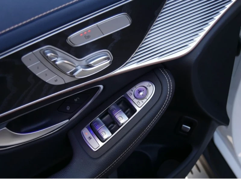 Mercedes-Benz EQC 400 Distr Key Multibeam 360 schiebidach, снимка 9 - Автомобили и джипове - 52662977