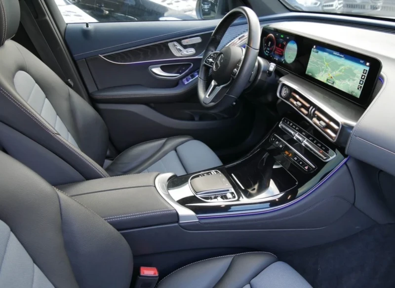 Mercedes-Benz EQC 400 Distr Key Multibeam 360 schiebidach, снимка 3 - Автомобили и джипове - 52662977