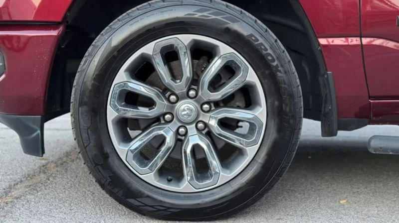 Dodge RAM 1500 5.7 HEMI, снимка 7 - Автомобили и джипове - 52471145