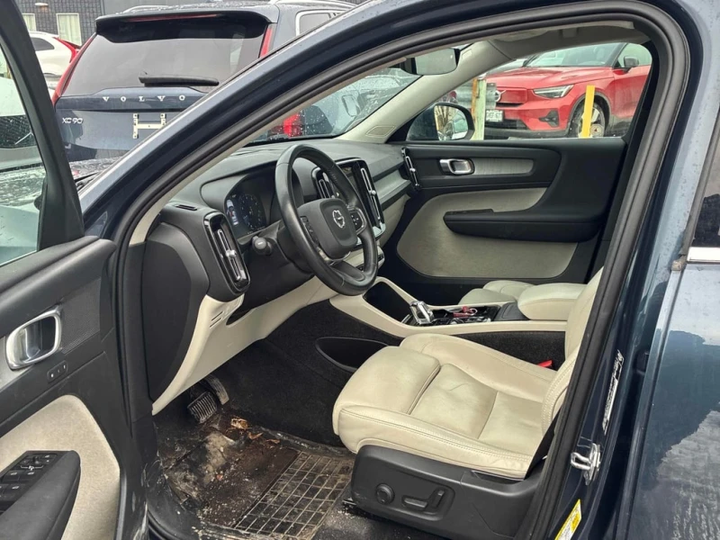 Volvo XC40 * Inscription * CARFAX * ФИНАНСИРАНЕ* КЛИП, снимка 4 - Автомобили и джипове - 52846884