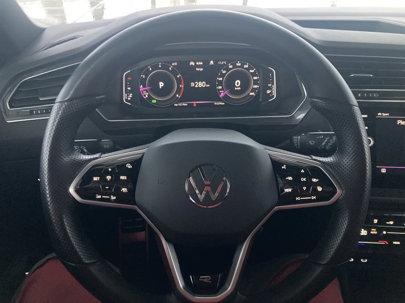 VW Tiguan * Highline* R-Line* LONG* , снимка 12 - Автомобили и джипове - 52997806