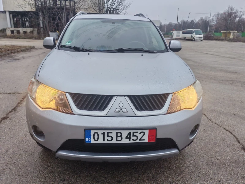 Mitsubishi Outlander 2.4i 2008G, снимка 2 - Автомобили и джипове - 53124553