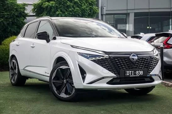 Nissan Qashqai МОРГА-2 БРОЯ 1.3 Mild -hibrid, снимка 3 - Автомобили и джипове - 54773584