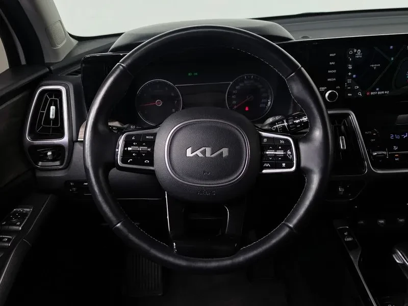 Kia Sorento 2.5T 2WD 7 ����� | Mobile.bg � ����������� 13