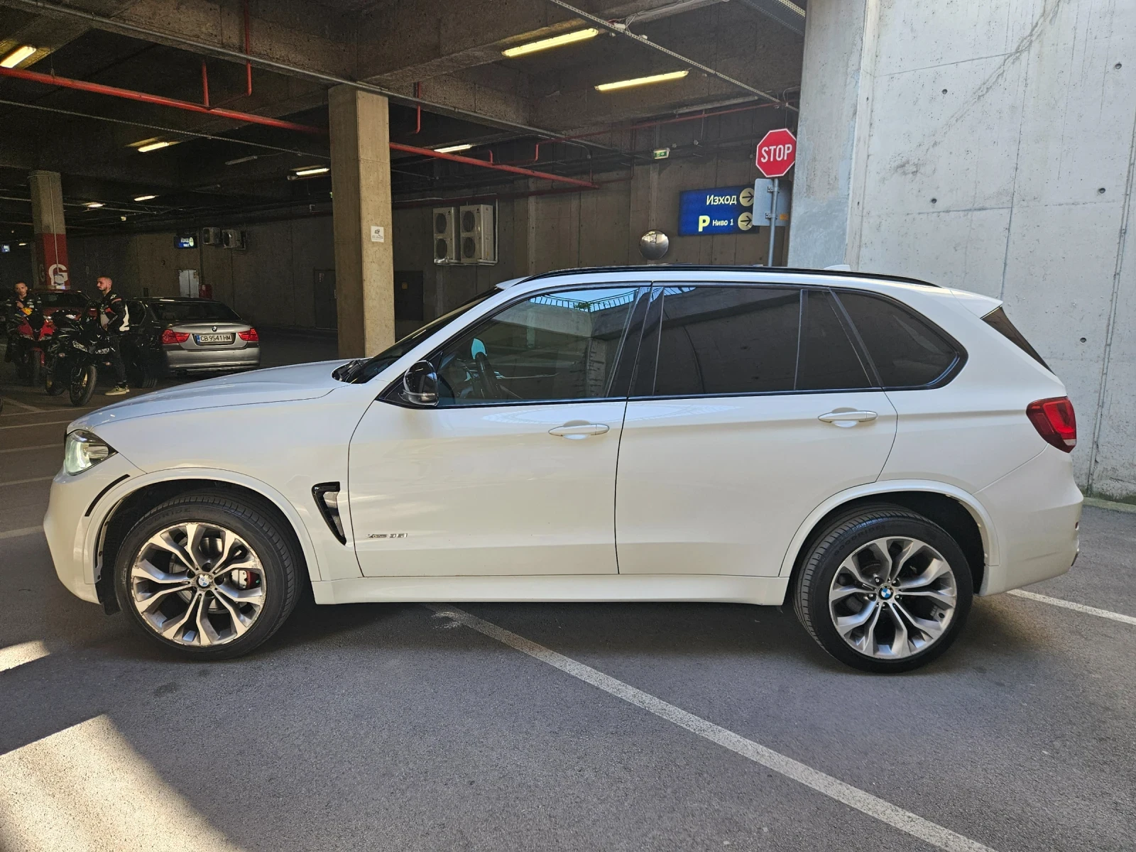 BMW X5 3.5 i X-drive - изображение 7