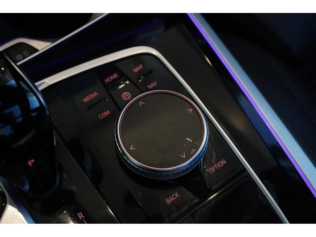 BMW X5 * xDrive40i PREMIUM ESSENTIAL| HUD| NAVI| PANORAMI | Mobile.bg � ����������� 11