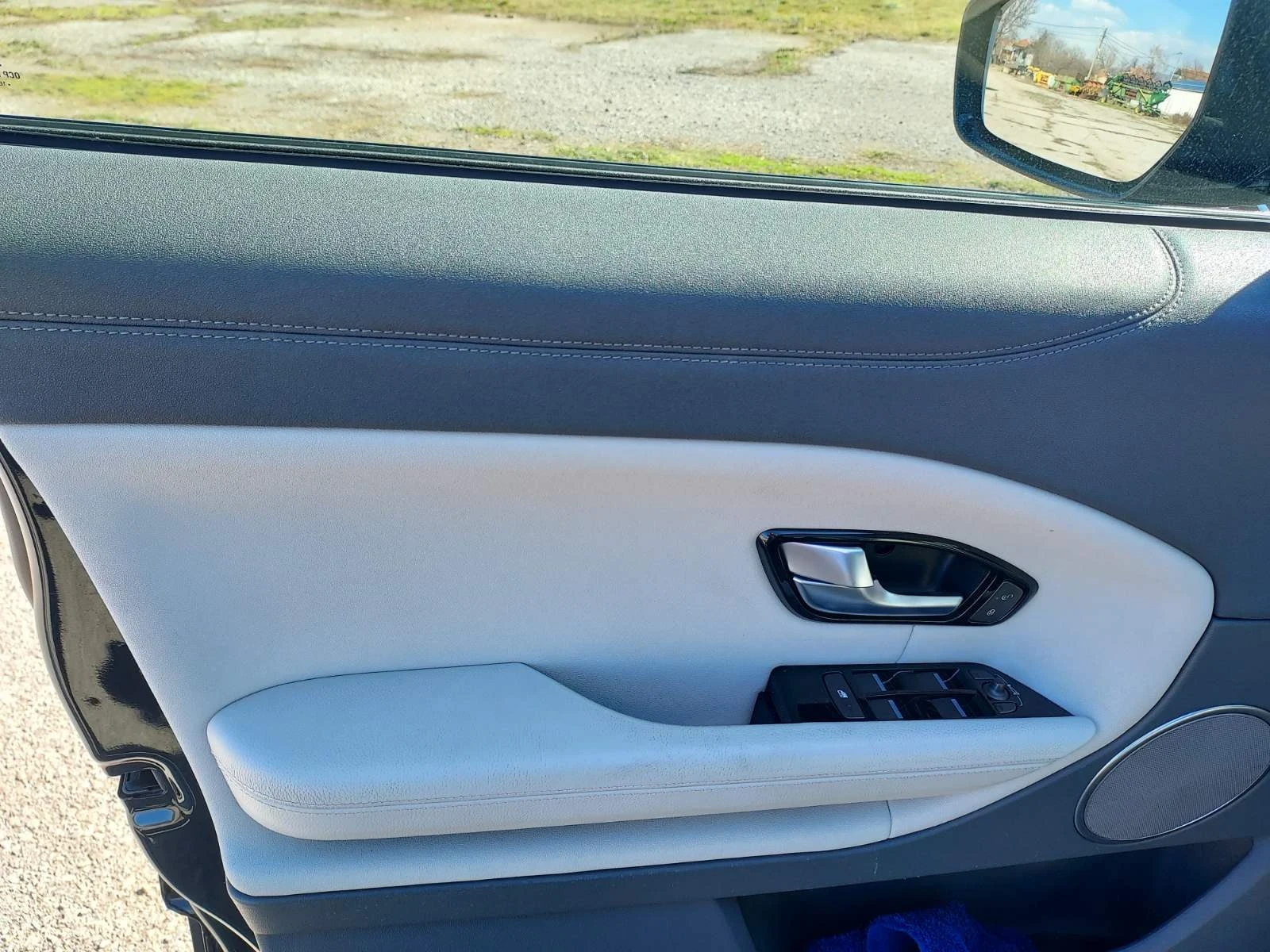 Land Rover Range Rover Evoque DTD, снимка 13 - Автомобили и джипове - 53755524