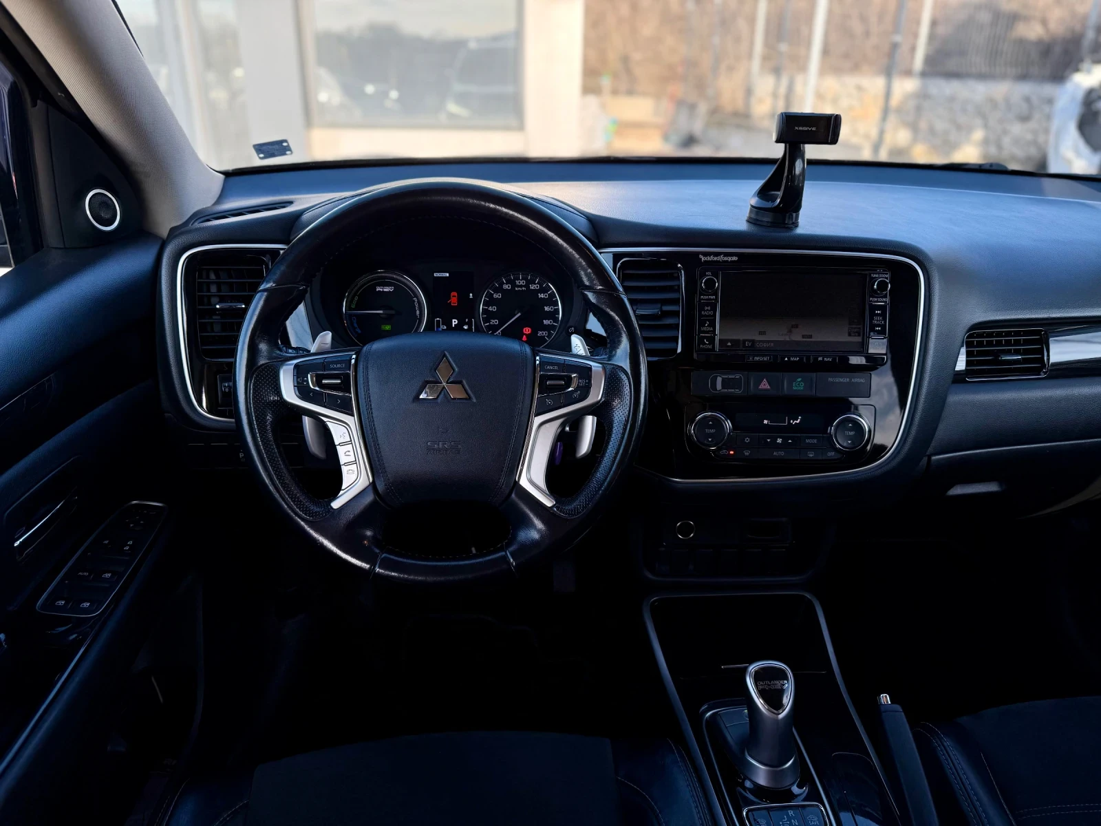 Mitsubishi Outlander 2.0 PLUG IN HYBRID / | Mobile.bg � ����������� 8