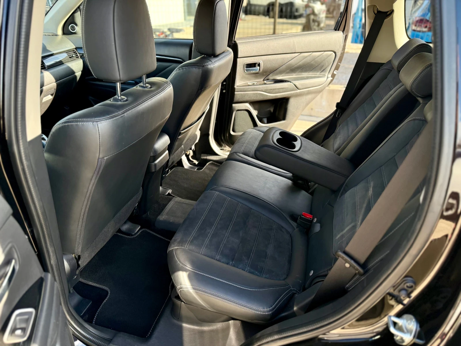 Mitsubishi Outlander 2.0 PLUG IN HYBRID / | Mobile.bg � ����������� 15