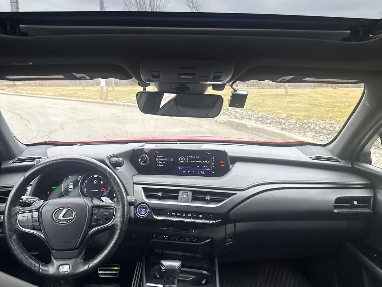 Lexus UX 250h ШИБИДАХ * ОБДУХВАНЕ * ПОДГРЕВИ * CARFAX * KEYLESS, снимка 9 - Автомобили и джипове - 53999318