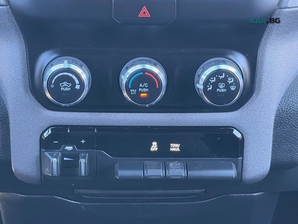Dodge RAM 1500 Tradesman Crew Cab 4WD* 5.7* , снимка 13 - Автомобили и джипове - 55374889